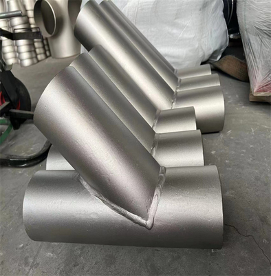 이음새가 없어서 감소하는 Astm A234 Wp5 슈 160 탄소강 배관 Tee 버트 접합